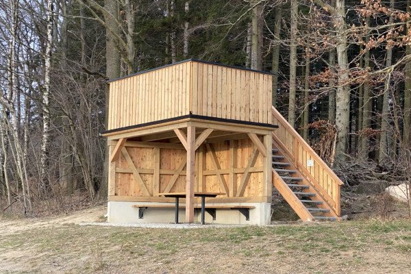 Touristische Infrastruktur - Schutzhütte mit Aussichtspunkt am Fuchsberg.JPG